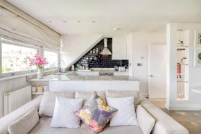The Luxury 'Treehouse' - One bed Little Venice